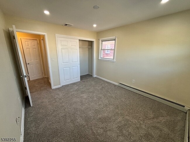 220 Coolidge St in Linden, NJ - Building Photo - Building Photo