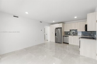 14530 SW 261st Terrace in Princeton, FL - Building Photo - Building Photo