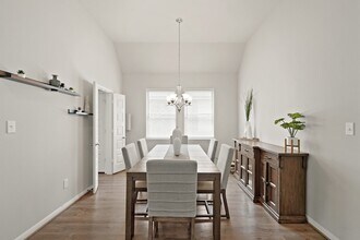 310 Polar Bear Trl in Crosby, TX - Building Photo - Building Photo