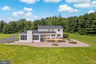 1602 Harbourton Rocktown Rd in Lambertville, NJ - Building Photo - Building Photo