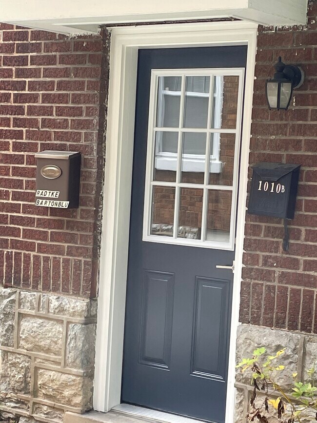 1010 Fontaine Rd in Lexington, KY - Building Photo - Building Photo