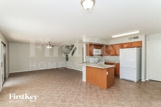 9351 W Palmer Dr in Peoria, AZ - Foto de edificio - Building Photo