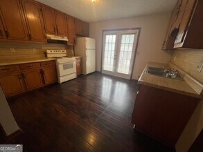 982 Locust Dr NE in Conyers, GA - Building Photo - Building Photo