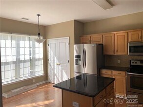 8419 Heron Glen Dr in Charlotte, NC - Building Photo - Building Photo