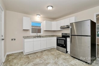 518 Echodale Dr in Charlotte, NC - Building Photo - Building Photo