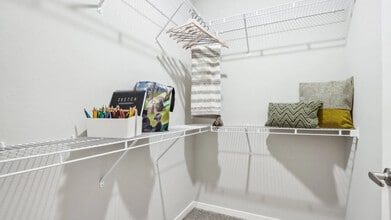 Springs at Canton in Canton, MI - Foto de edificio - Building Photo