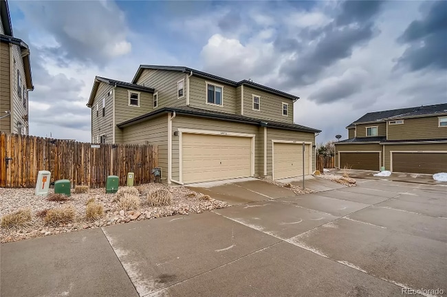 14813 W 70th Dr in Arvada, CO - Foto de edificio - Building Photo