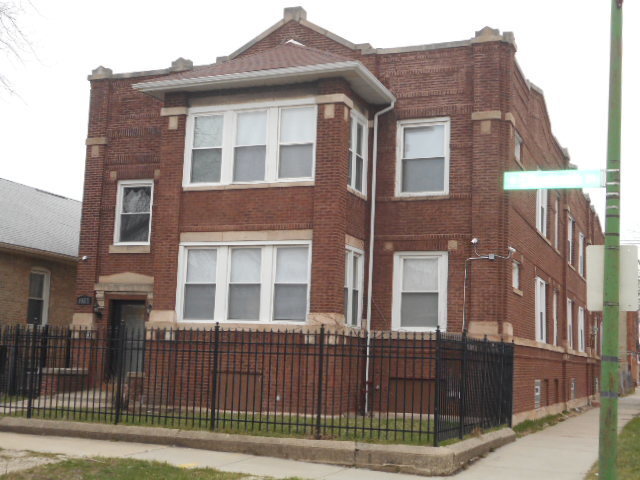 8057 S Elizabeth St in Chicago, IL - Building Photo