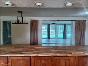 4233 SE 8th Pl in Cape Coral, FL - Building Photo - Building Photo