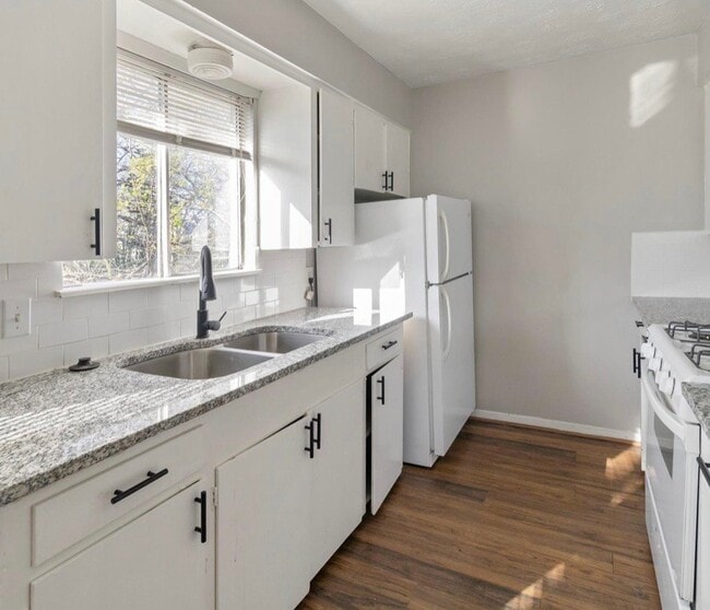property at 1014 E 23rd St