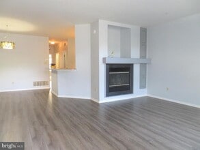 113 Dresher Woods Dr in Dresher, PA - Building Photo - Building Photo