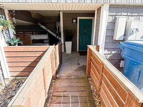 4466 Ocean View Ave in Virginia Beach, VA - Building Photo - Building Photo