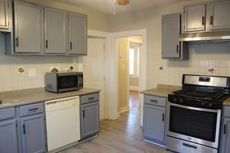 10 Mattakeeset St in Boston, MA - Building Photo - Building Photo