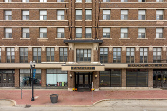 Bancroft Luxury Apartments in Saginaw, MI - Foto de edificio - Building Photo