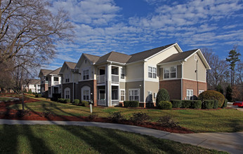 Tyvola Crossing Apartments in Charlotte, NC - Building Photo - Building Photo