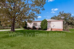 30 Allen Rd in Huntsville, TX - Building Photo