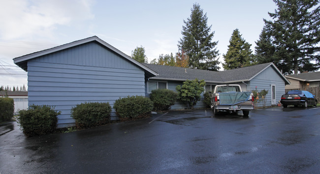 3520 SW 113th Ave in Beaverton, OR - Building Photo - Building Photo