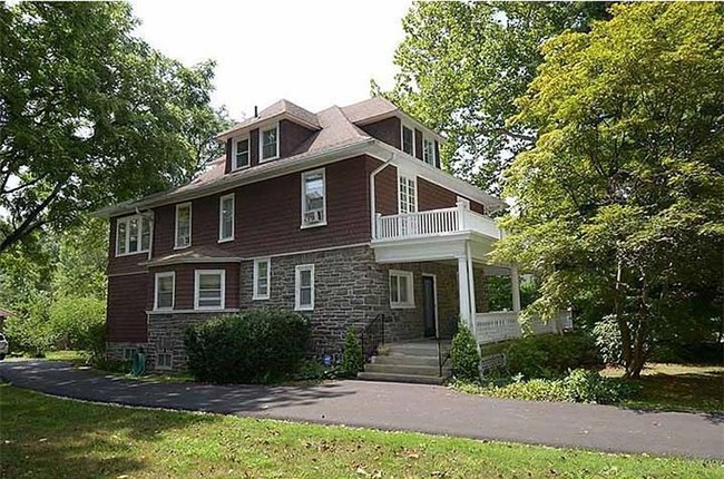 707 Millbrook Ln in Haverford, PA - Foto de edificio - Other