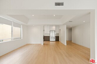 10630 Wilkins Ave in Los Angeles, CA - Building Photo - Building Photo