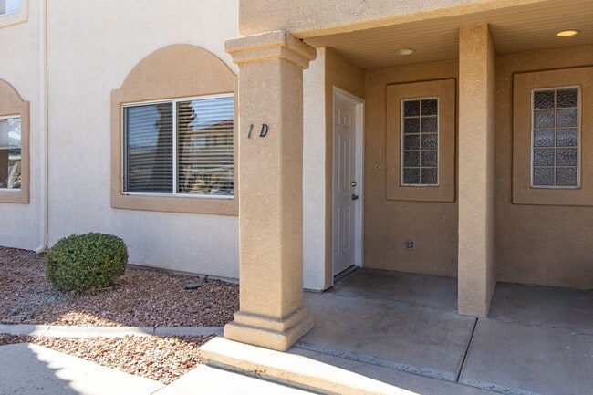 700 Aztec Cir in Mesquite, NV - Building Photo - Building Photo