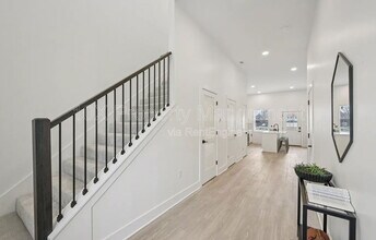 92 E Innis Ave in Columbus, OH - Building Photo - Building Photo