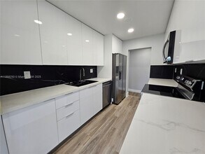 2865 NE 13th Ave in Pompano Beach, FL - Building Photo - Building Photo