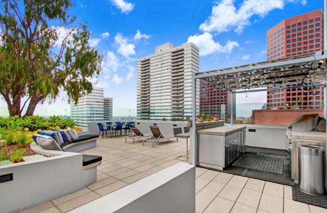 property at 1168 S Barrington Ave