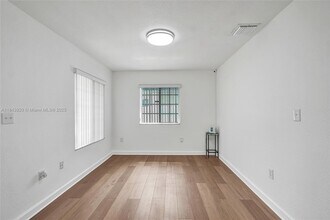 12254 SW 217th St in Miami, FL - Building Photo - Building Photo