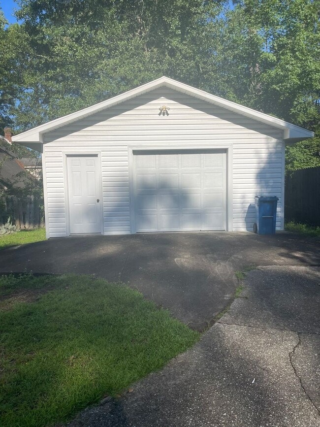 1651 Baysden Ct in Fayetteville, NC - Building Photo - Building Photo