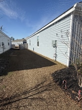 329 Feldspar Ln in Ladson, SC - Building Photo - Building Photo