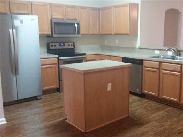 685 Camp Francis Johnson Rd in Orange Park, FL - Building Photo - Building Photo