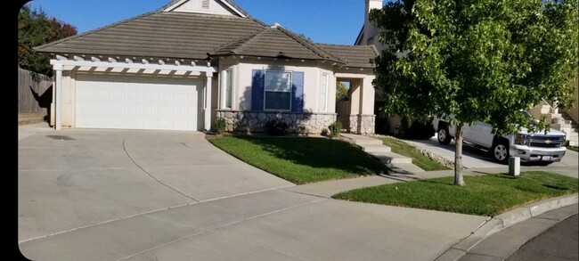 property at 2620 Del Sur