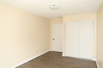 37138 Vía Cordova in Palmdale, CA - Building Photo - Building Photo