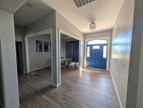 1001 Hummingbird Dr. in Cache, OK - Building Photo - Building Photo