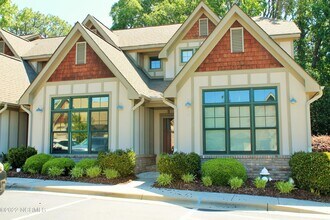 33 Elk Ridge Ln in Southern Pines, NC - Building Photo - Building Photo