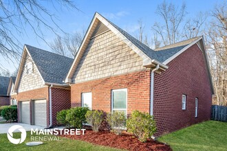 980 Valley Cir in Leeds, AL - Foto de edificio - Building Photo