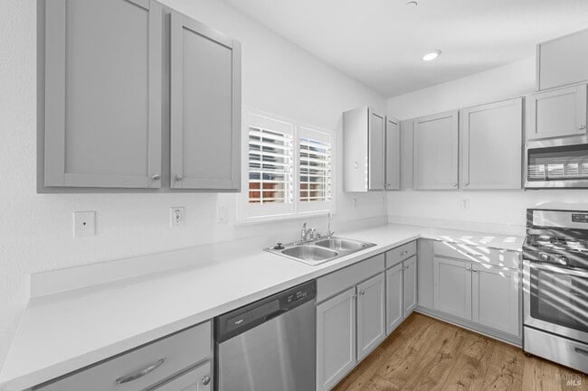 property at 655 Honey Bee Rd