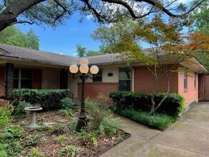 7215 Clemson Dr in Dallas, TX - Building Photo - Building Photo