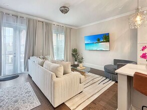 401 Upper E Ave in Savannah, GA - Building Photo - Building Photo