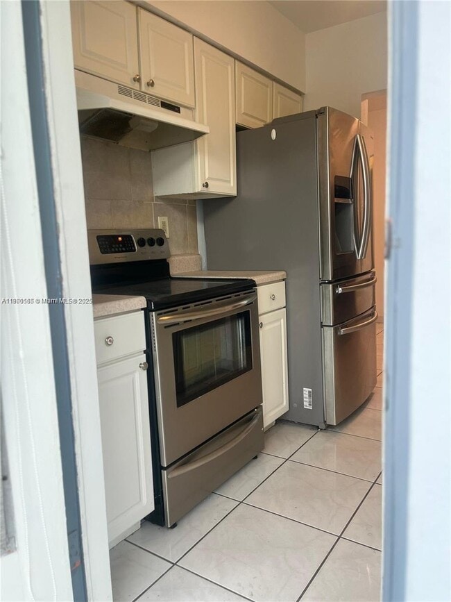12665 NE 16th Ave, Unit 8 in North Miami, FL - Building Photo - Building Photo