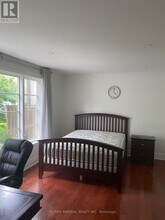 275 Estelle Ave in Toronto, ON - Building Photo - Building Photo