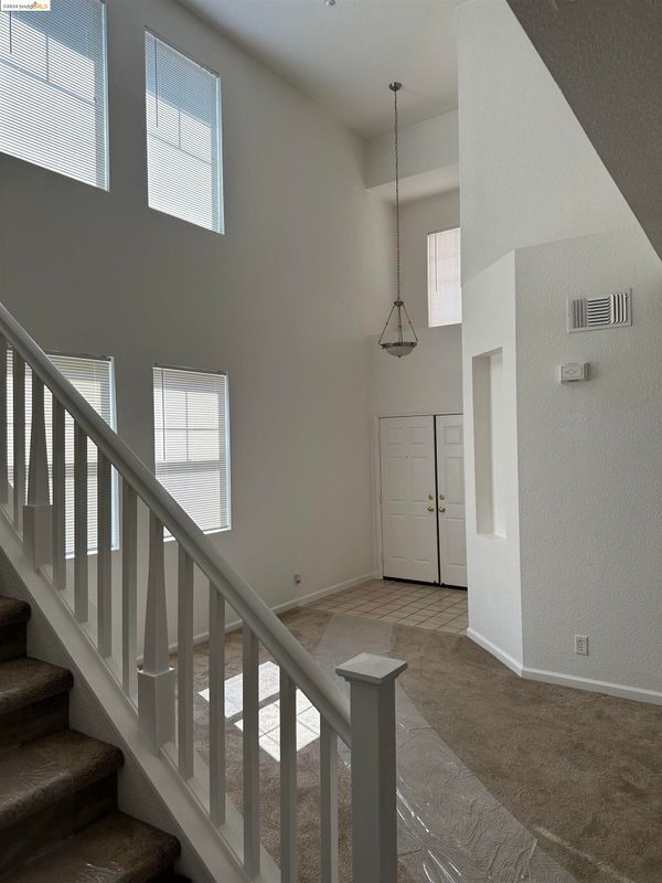 242 White Birch Ct in Brentwood, CA - Building Photo - Building Photo