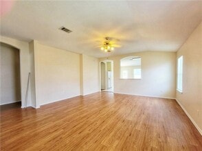 503 Lafayette Square Dr in Leander, TX - Building Photo - Building Photo