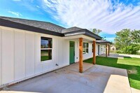 2323 S 18th St photo'