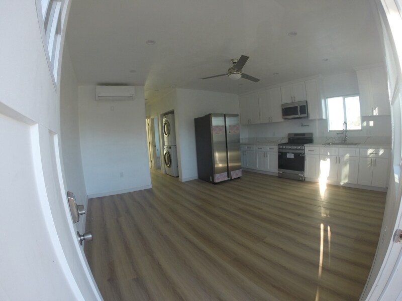 6002 Hazelbrook Ave in Lakewood, CA - Building Photo