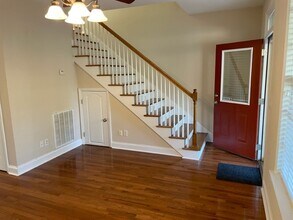 918 E 10th St in Chattanooga, TN - Foto de edificio - Building Photo