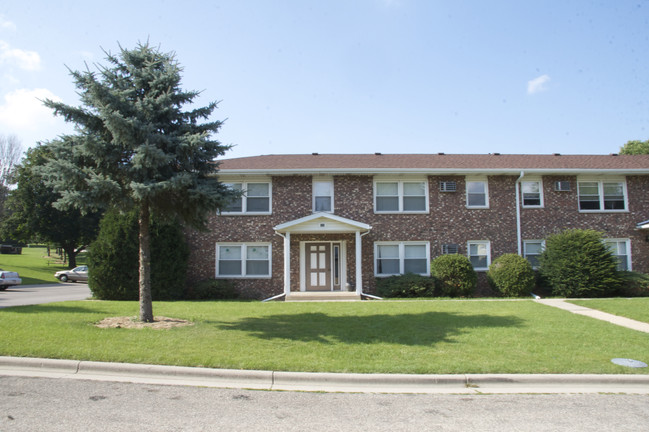 200-202 Durtschi Dr in Mount Horeb, WI - Foto de edificio - Building Photo