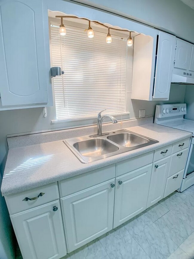 530 5th Ave W in Palmetto, FL - Building Photo - Building Photo