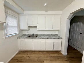 19786 Oakfield Ave in Detroit, MI - Building Photo - Building Photo