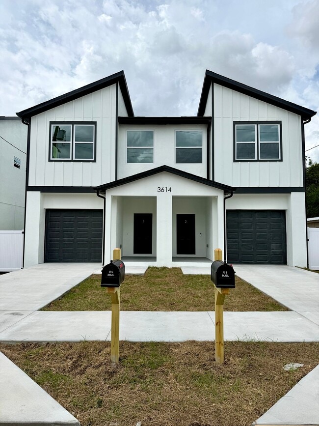 3614 Temple St in Tampa, FL - Foto de edificio - Building Photo